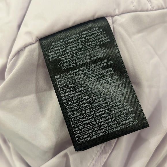 The North Face Women's Warn Insulated Vest, Size XL, NWT - Picture 9 of 10